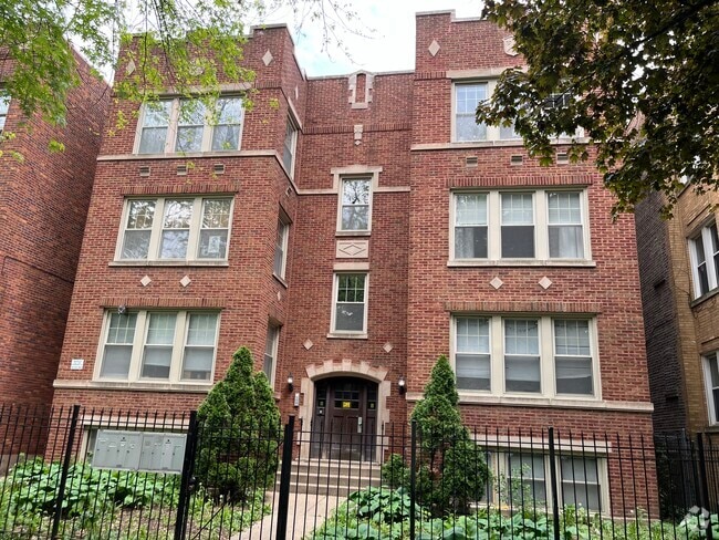 Building Photo - 5033 N Springfield Ave