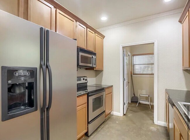 Foto del edificio - 2391 Shire Ct