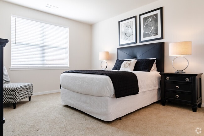 2BA, 2BA - 1,050SF - The Reserve at Hudson Crossing