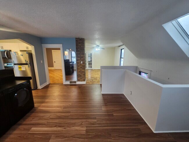 Foto del edificio - 796 Larpenteur Ave W