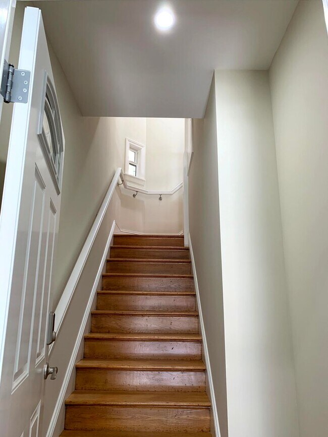 Foto del edificio - 423-425-425 11th Ave