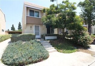 Building Photo - 38 Sparrowhawk