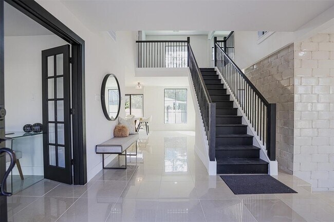 Foto del edificio - 5614 Indian Cir