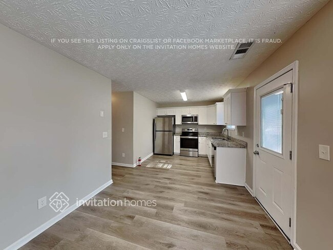 Building Photo - 6741 Mason Creek Rd