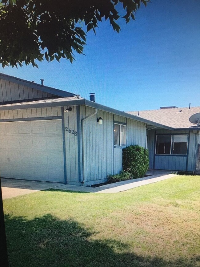 Building Photo - 2626 Burlington Pl