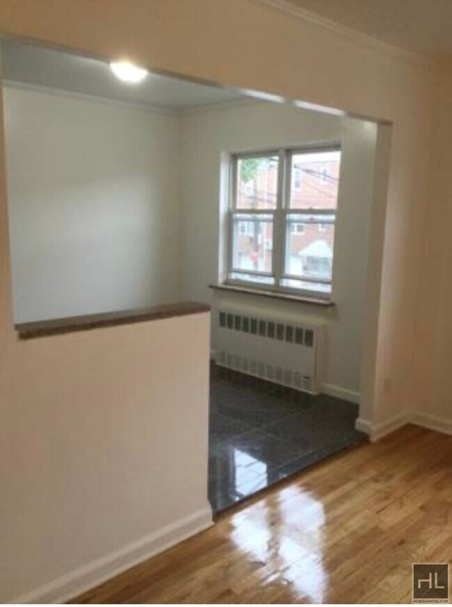 Foto del edificio - 68 STREET 2 Br 1 Ba