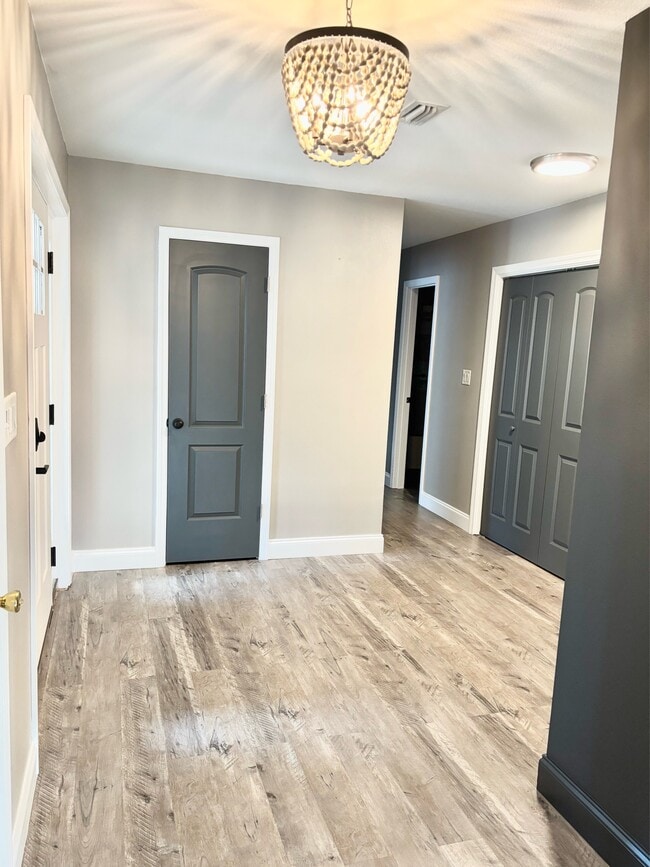 Foto del edificio - 2121 Oakstream Ave