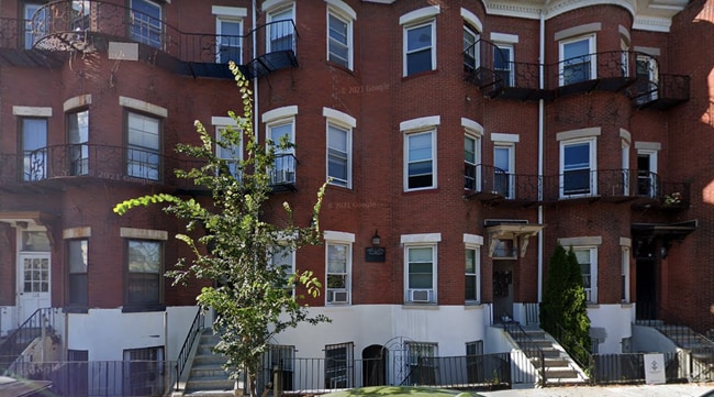 Building Photo - 118 London St