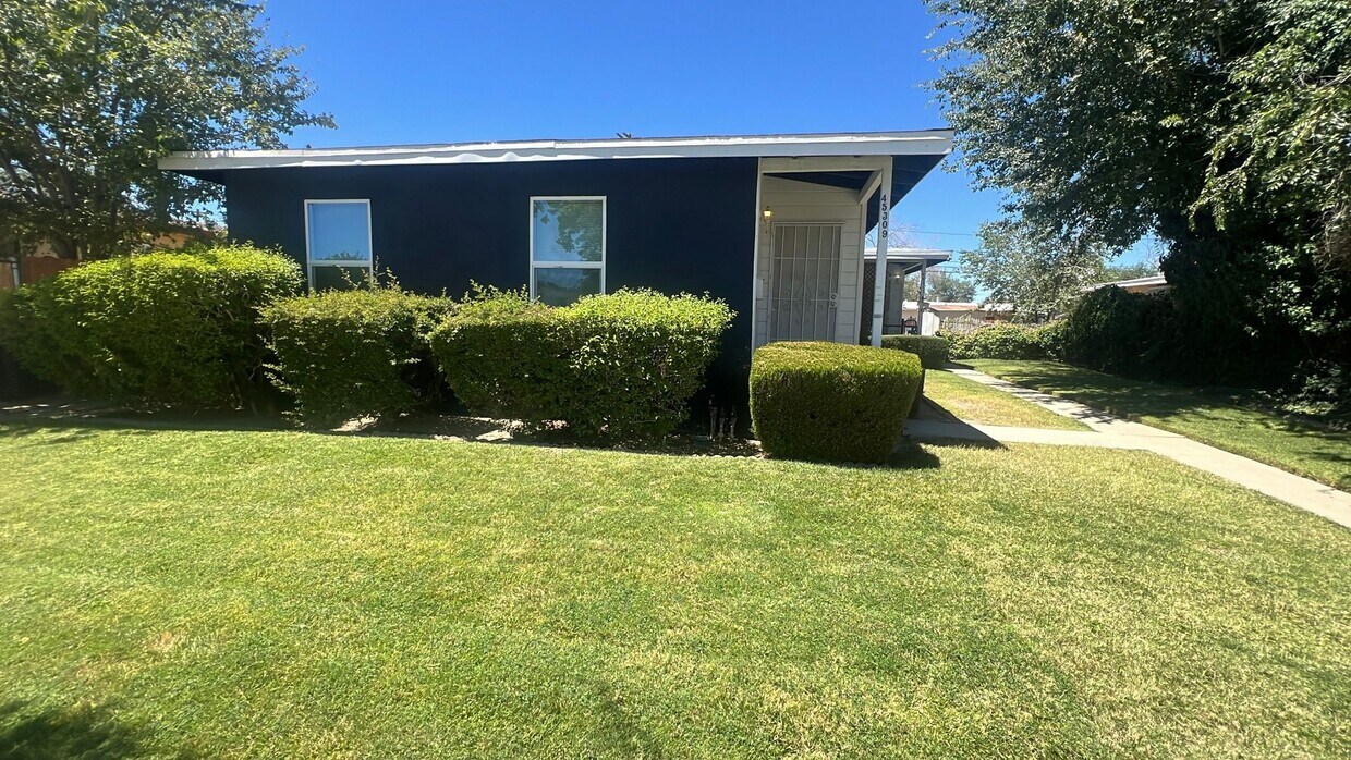 Foto principal - 45309 10th St W