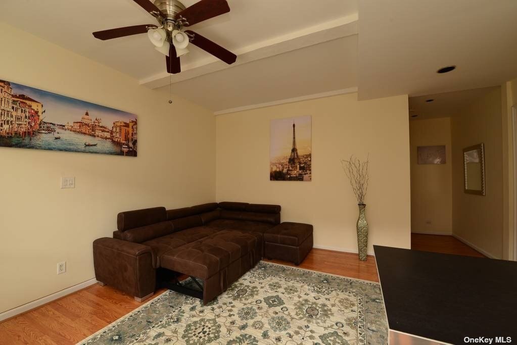 1 Hillside Ave Unit 2, Great Neck, NY 11021 Room for Rent in Great