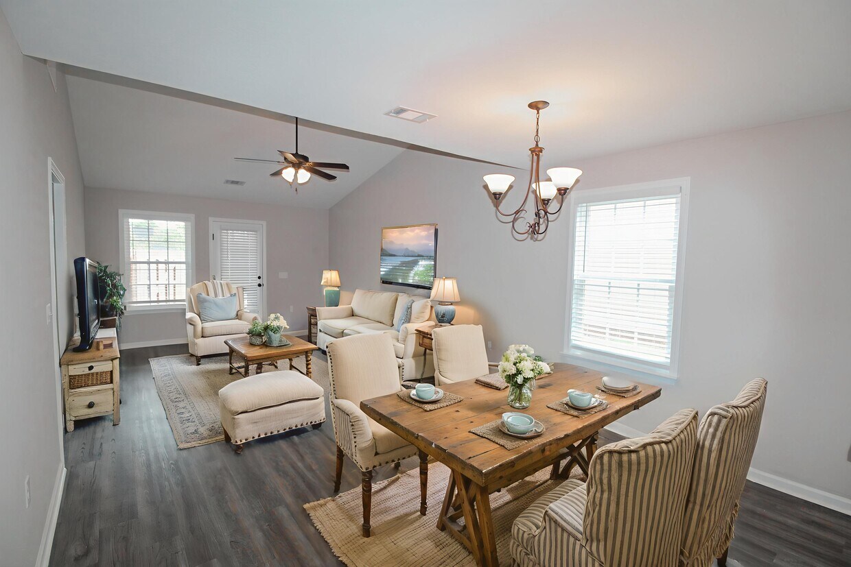 Foto principal - 430 Andover Dr
