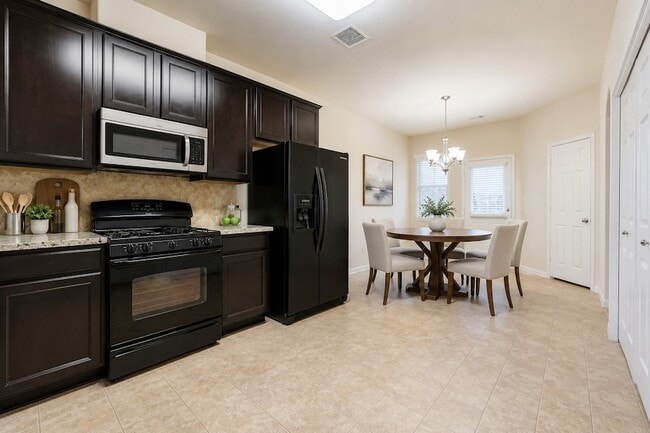 Building Photo - 1602 Grable Cove Ln