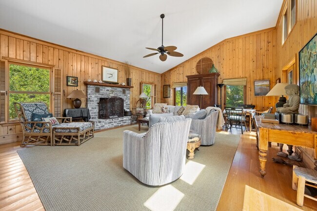 Foto del edificio - 931 Debordieu Blvd