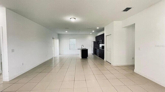 Foto del edificio - 1649 Gayle Ridge Dr