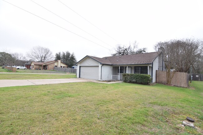 Building Photo - 9307 Trailridge Dr