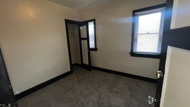 Foto del edificio - 3328 N 38th St