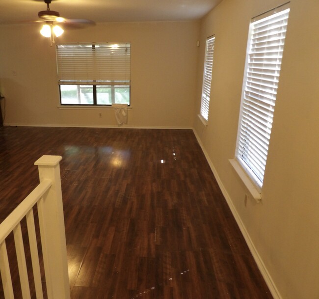 Foto del edificio - 6610 Beech Trail Dr