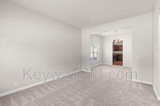 Building Photo - 3013 Spring Creek Dr