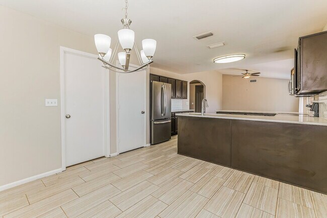 Foto del edificio - 8609 W Townley Ave