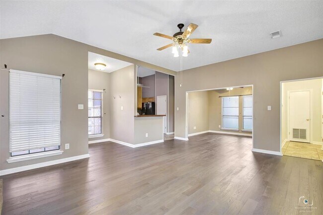 Building Photo - 709 Westwind Way