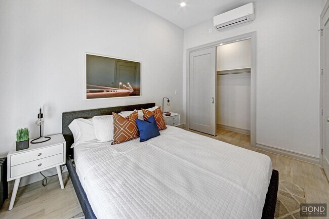 Foto del edificio - 250 W 91st St