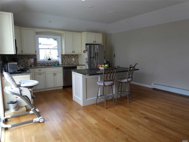 Foto del edificio - 11 Pearl Dr