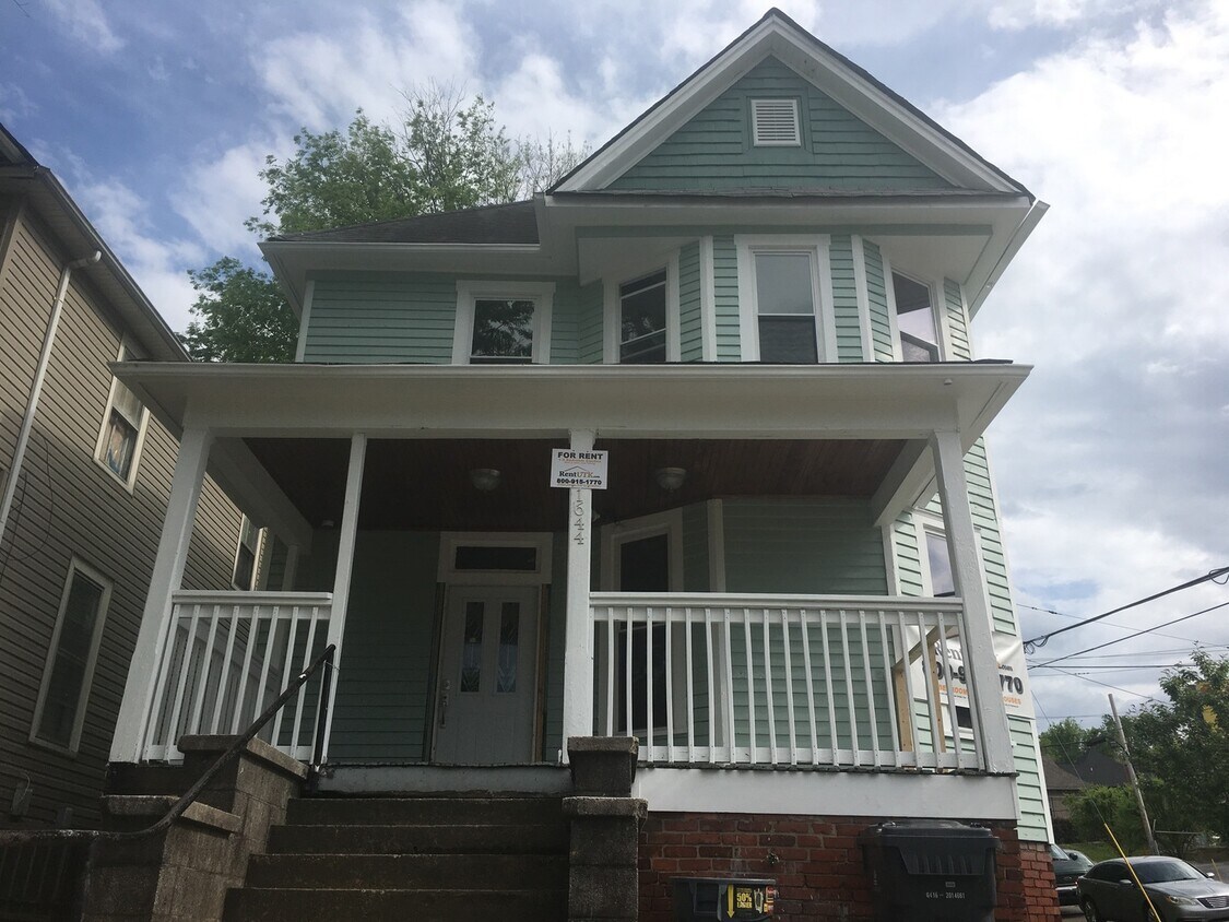 Foto principal - 1644 Forest Ave