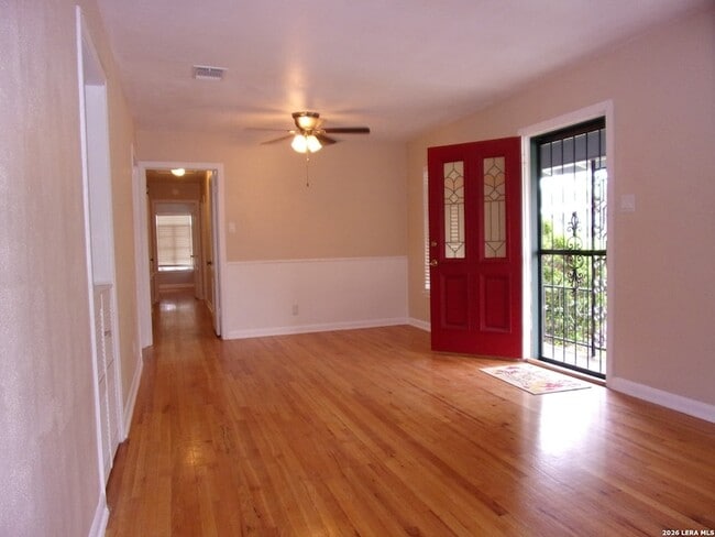 Building Photo - 215 Danville