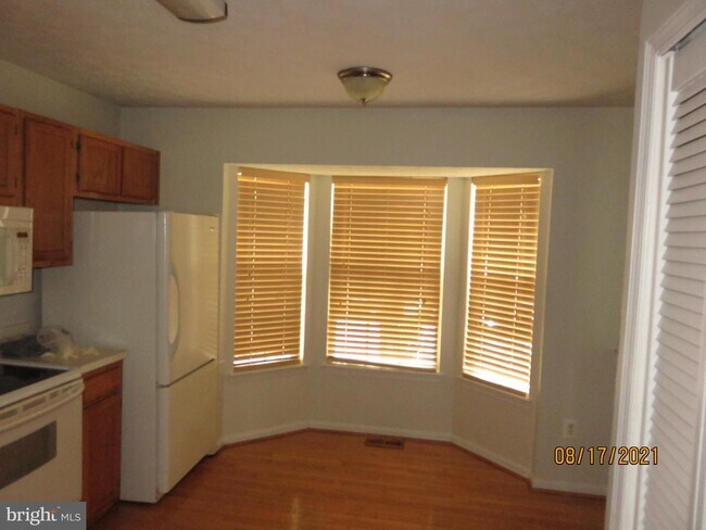 Building Photo - 22720 Othello Ln