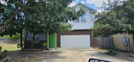 Building Photo - 5501 Bradford Pear Ln