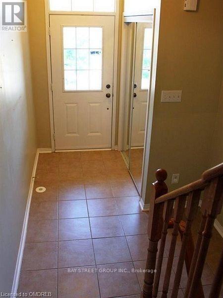 Photo du bâtiment - 2321 Saddlecreek Crescent