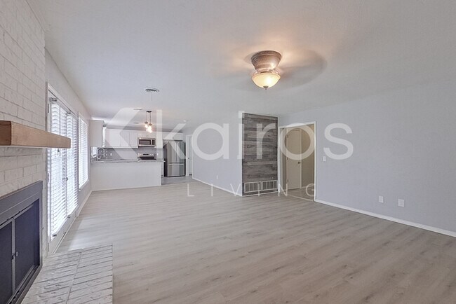 Foto del edificio - 6107 Dartmouth St