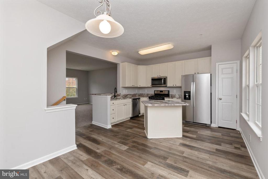Primary Photo - 7229 Mockingbird Cir