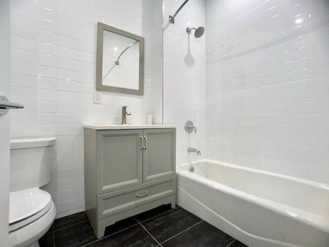 Building Photo - 416 Lenox Avenue