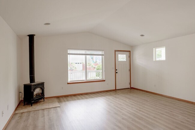 Foto del edificio - Adorable Everett Home for Lease