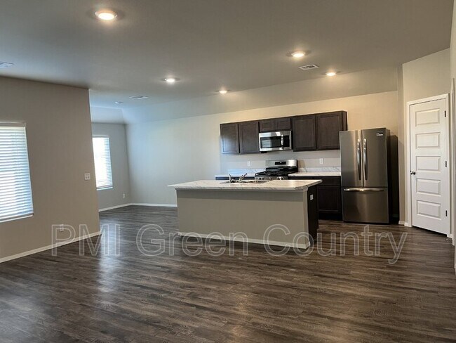 Foto del edificio - 23311 E 113th St S
