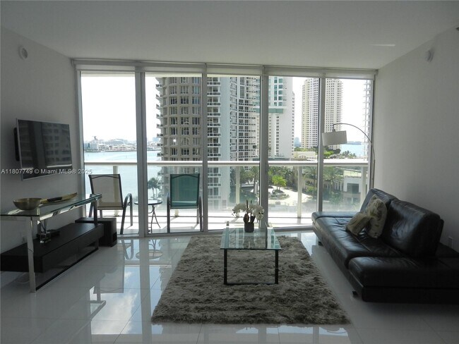 Building Photo - 465 Brickell Ave