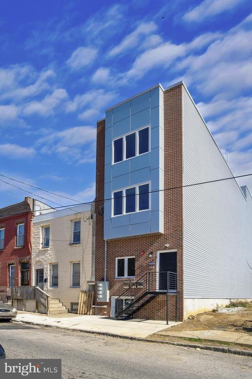 Building Photo - 2251 N 10th St