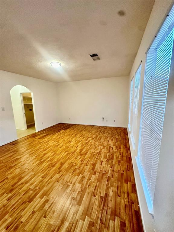 Foto del edificio - 21502 Trilby Way