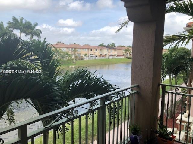 Foto del edificio - 6740 NW 114th Ave