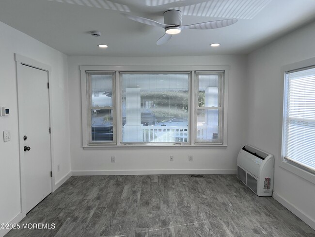 Building Photo - 202 McCabe Ave