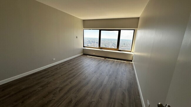 Foto del edificio - 175 E Delaware Pl
