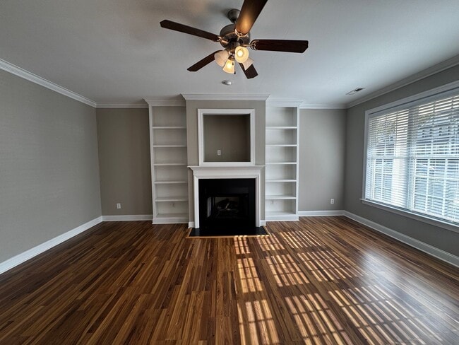 Building Photo - 46 Nandina Dr