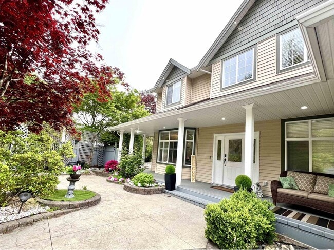 Building Photo - 20683-2066A 66A Ave