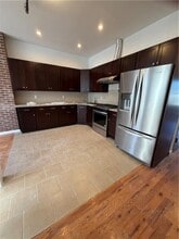 Building Photo - 461 45th St