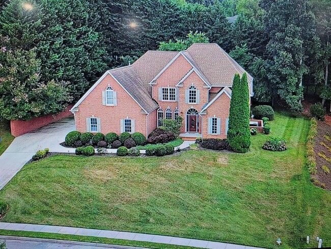 Foto del edificio - 12821 High Oak Rd