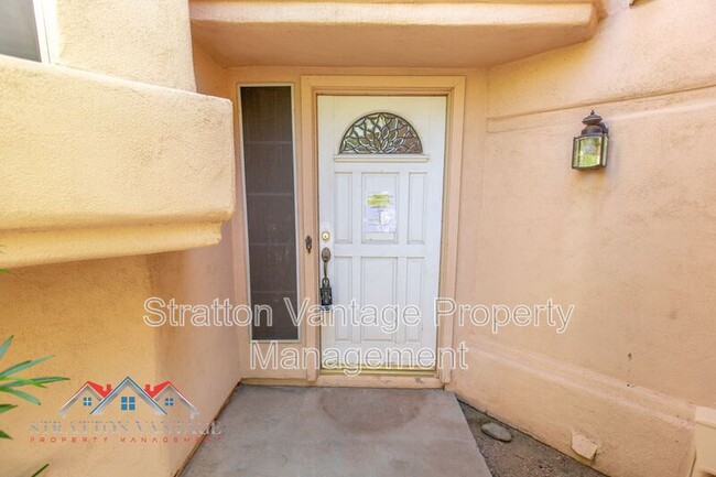 Building Photo - 6439 E Redmont Dr