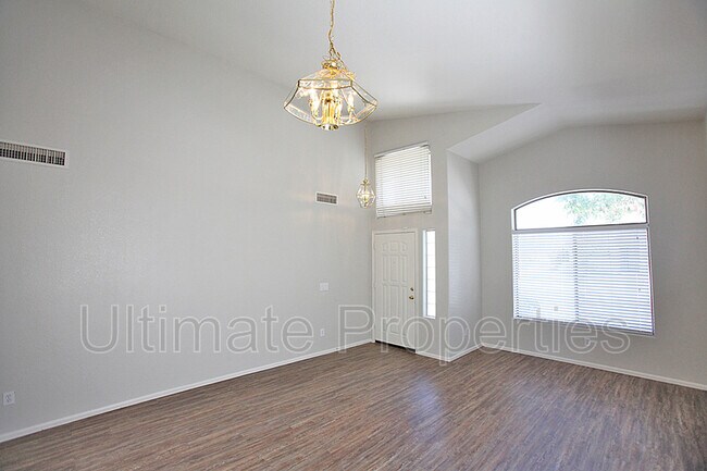 Building Photo - 12657 W Orange Dr