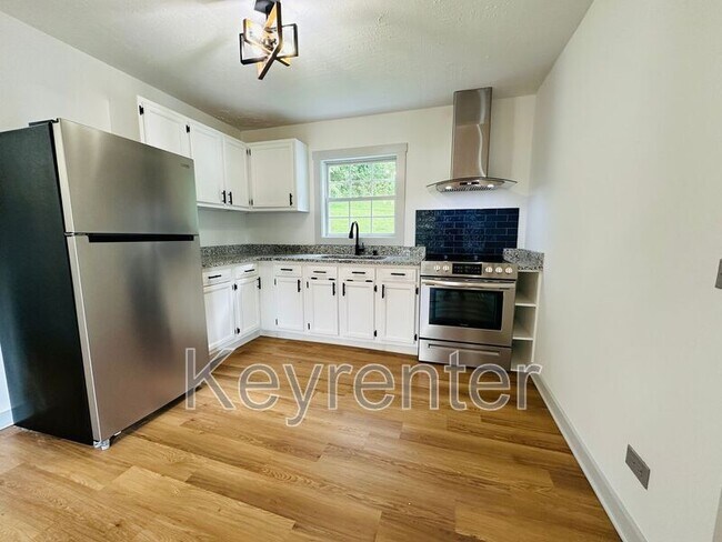 Foto del edificio - 800 Gertrude Ave