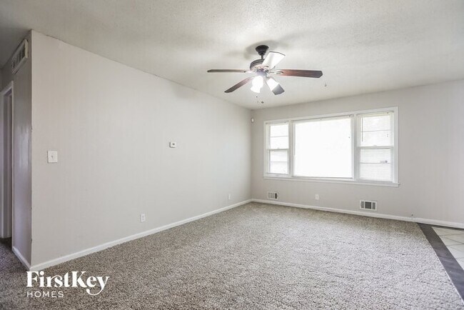 Foto del edificio - 7903 E 89th St